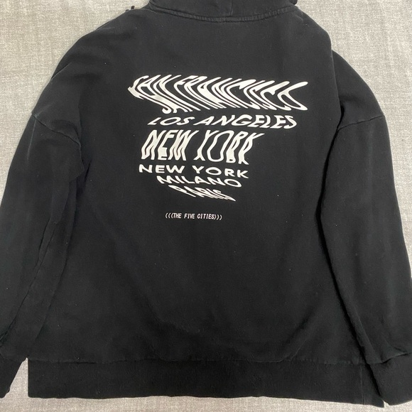 Black oversized pullover from H&M - Picture 2 of 3